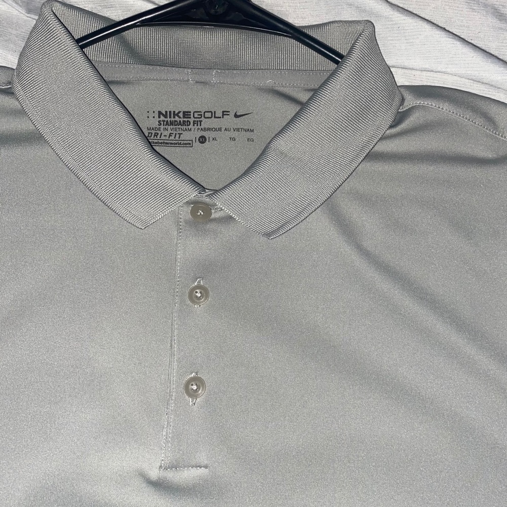 EUC Nike Golf Men’s Dry Fit Shirt